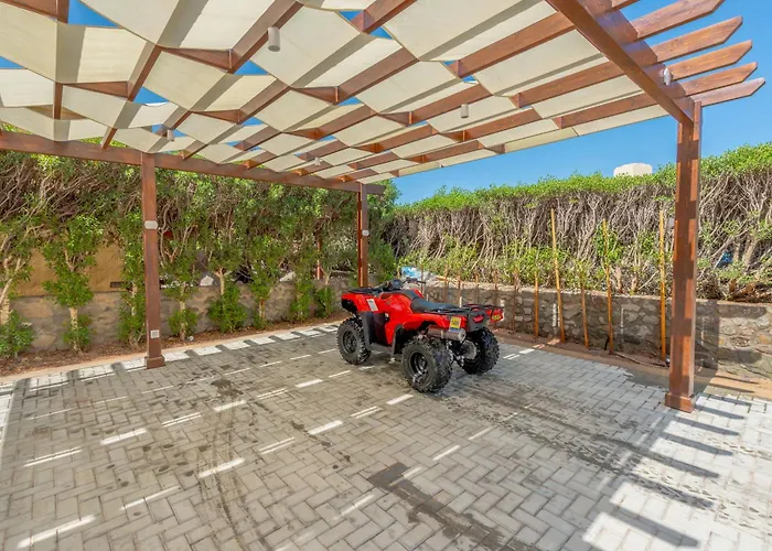 Stunning Luxurious 5 Bedroom At West Golf El Gouna *