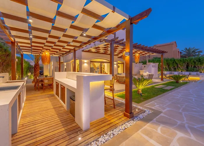 Stunning Luxurious 5 Bedroom At West Golf El Gouna Villa *