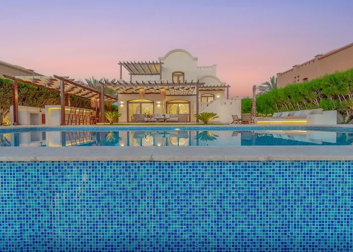 Stunning Luxurious 5 Bedroom At West Golf El Gouna Villa *