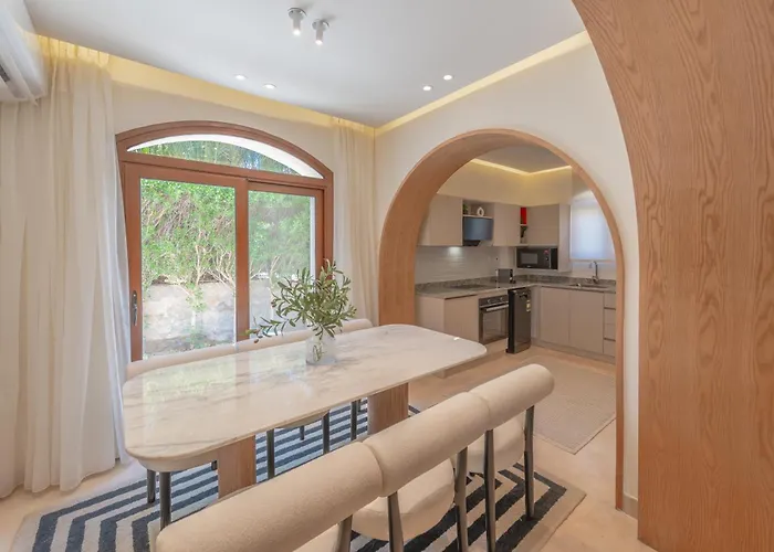 Stunning Luxurious 5 Bedroom At West Golf El Gouna *