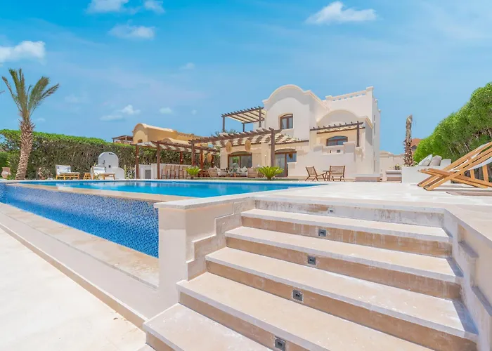 Stunning Luxurious 5 Bedroom At West Golf El Gouna *